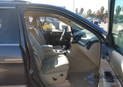 2019 Jeep Grand Cherokee Overland 4X4 z USA, uszkodzony, nr VIN 1C4RJFCG2KC695440